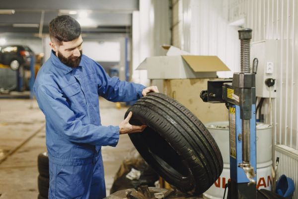 Top Gründe für Falken Autoreifen beim Reifenwechsel